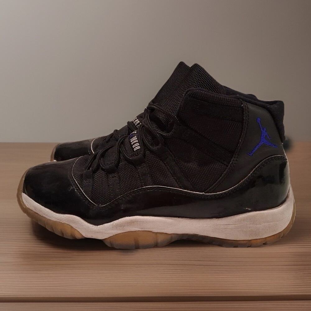 Air Jordan 11 Retro "Space Jam" 2016 Size 5.5 Y